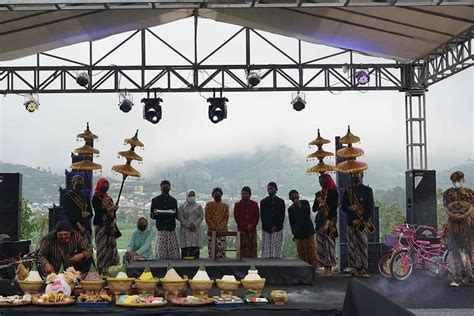 Pengenalan Dieng Culture Festival Jenis Makanan yang Disediakan di Dieng Culture Festival